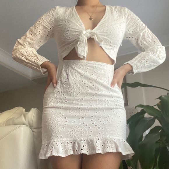 Missguided Dresses & Skirts - MISSGUIDED White Eyelet Tie Front Mini Dress
